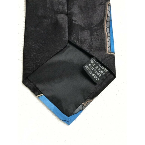 Looney Tunes Mania Halloween Ghost Devil Cartoon Rip Novelty Tie Necktie - Picture 4 of 7